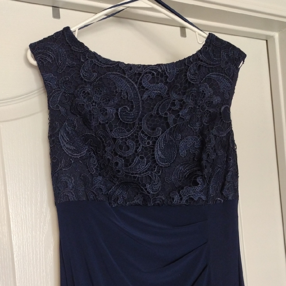 Elegant Navy Lace Evening Dress